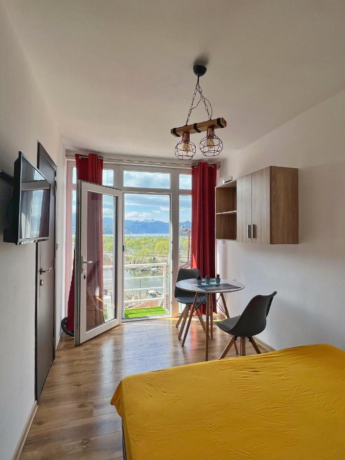 Jg Studio Apartment Vranjina Eksteriør billede